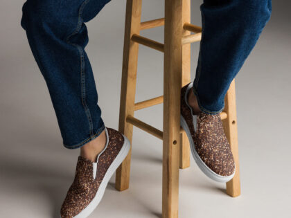 Bronzefarbene Herren-Canvas-Slipper – Schuhe – klamottn.de