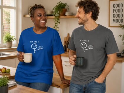 PLZ USE IT Unisex-T-Shirt – T-Shirts – Klamottn™