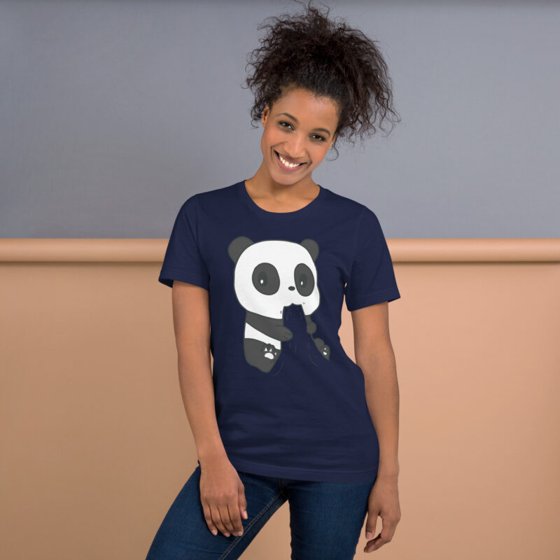 Naschender Panda Unisex-T-Shirt – T-Shirts – klamottn.de