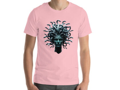 Medusa in Türkis: Mythologie trifft Moderne Unisex-T-Shirt – T-Shirts – klamottn.de Medusa in Türkis: Mythologie trifft Moderne Unisex-T-Shirt – T-Shirts – klamottn.de
