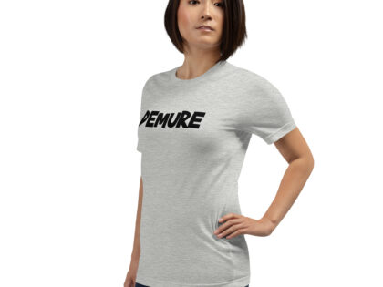 Demure Unisex-T-Shirt – T-Shirts – klamottn.de Demure Unisex-T-Shirt – T-Shirts – klamottn.de