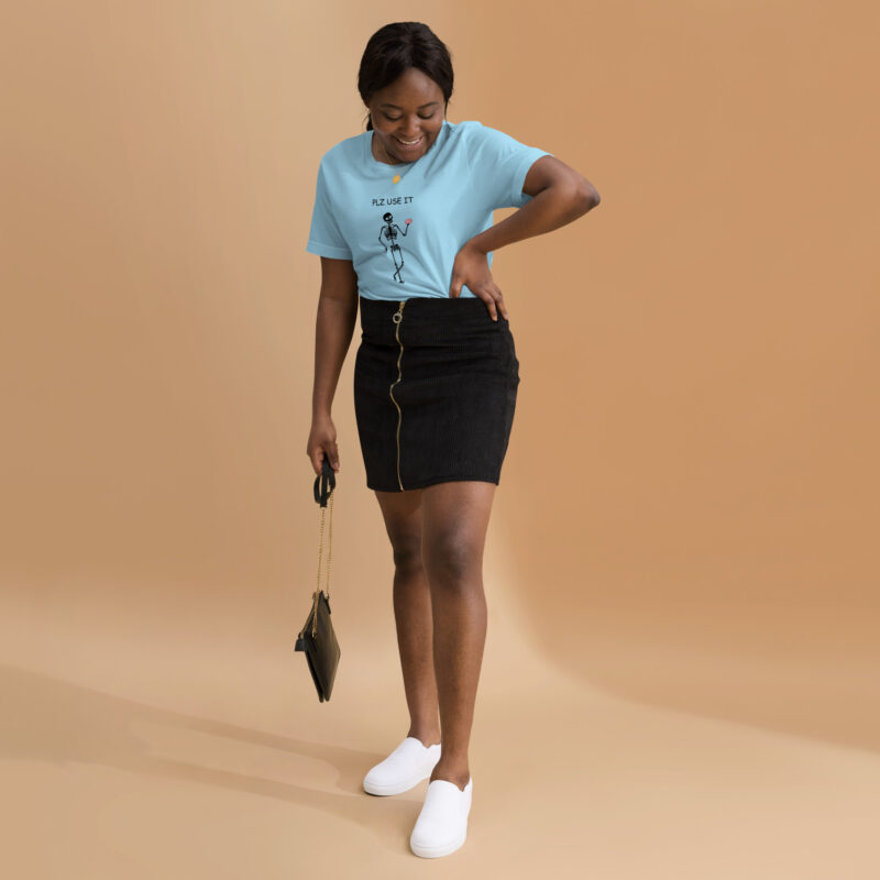 PLZ USE IT Unisex-T-Shirt