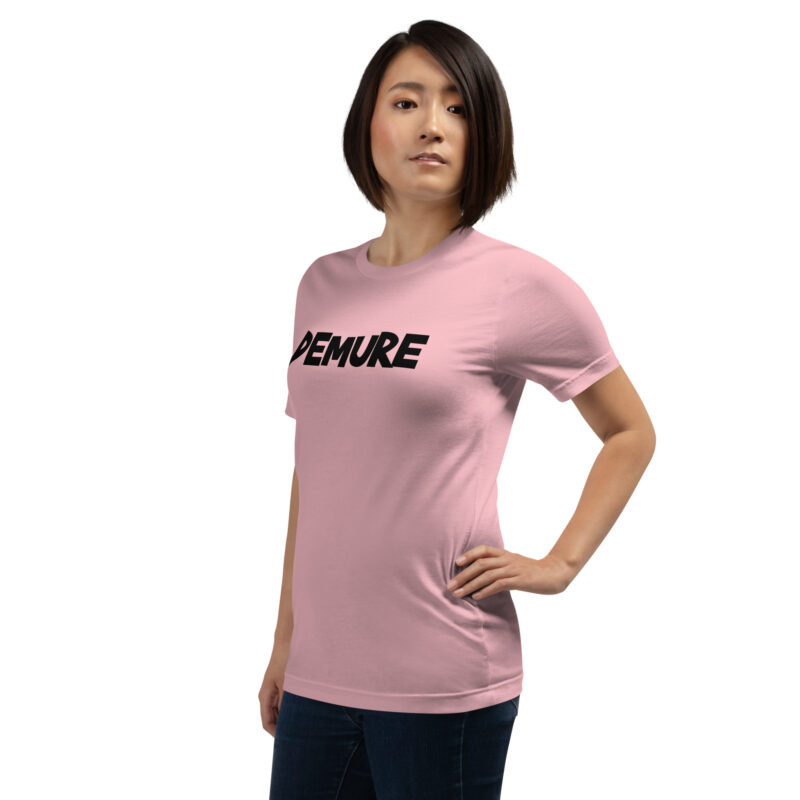 Demure Unisex-T-Shirt