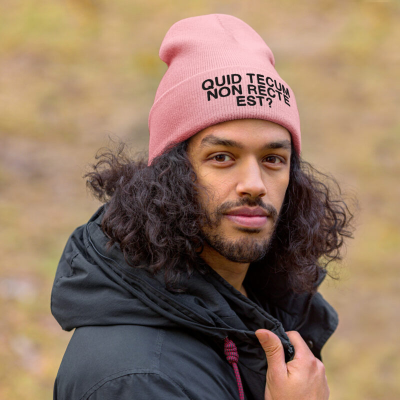 Quid Tecum Non recte est? Beanie – Accessoires – klamottn.de