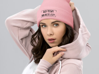 Quid Tecum Non recte est? Beanie – Accessoires – klamottn.de Quid Tecum Non recte est? Beanie – Accessoires – klamottn.de