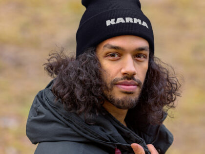 Karma Beanie – Accessoires – klamottn.de Karma Beanie – Accessoires – klamottn.de
