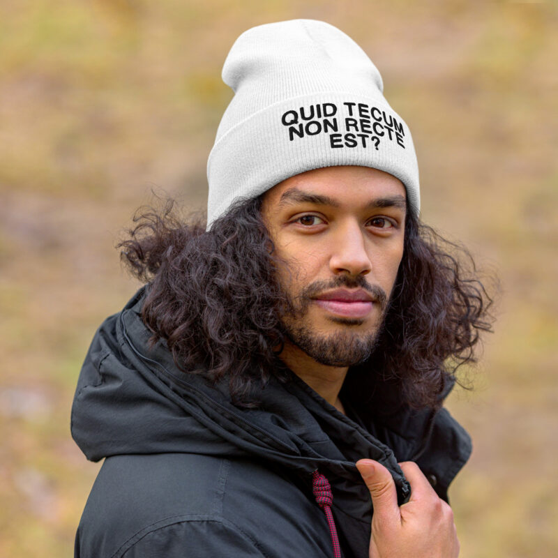 Quid Tecum Non recte est? Beanie – Accessoires – klamottn.de