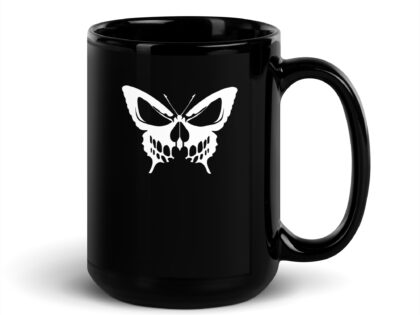 Schwarze glänzende Schmetterling Schädel Tasse – Home & Living – klamottn.de Schwarze glänzende Schmetterling Schädel Tasse – Home & Living – klamottn.de