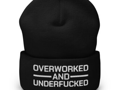 Overworked and Underfucked Beanie – Accessoires – klamottn.de Overworked and Underfucked Beanie – Accessoires – klamottn.de