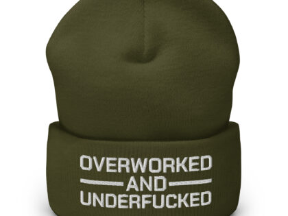 Overworked and Underfucked Beanie – Accessoires – klamottn.de Overworked and Underfucked Beanie – Accessoires – klamottn.de