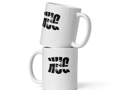 Weiße, glänzende Hug Tasse – Home & Living – klamottn.de Weiße, glänzende Hug Tasse – Home & Living – klamottn.de