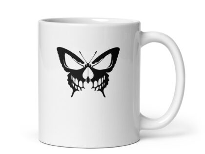 Weiße, glänzende Schmetterling Schädel Tasse – Home & Living – klamottn.de Weiße, glänzende Schmetterling Schädel Tasse – Home & Living – klamottn.de