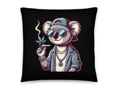 Entspannter Koala mit Joint Basic-Kissen – Home & Living – klamottn.de Entspannter Koala mit Joint Basic-Kissen – Home & Living – klamottn.de