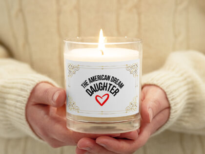 The American Dream Daughter Sojawachs-Kerze im Glas – Home & Living – klamottn.de The American Dream Daughter Sojawachs-Kerze im Glas – Home & Living – klamottn.de