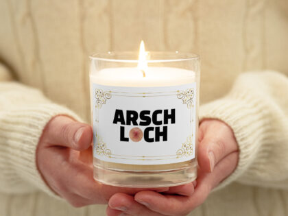 Arschloch Sojawachs-Kerze im Glas – Home & Living – klamottn.de Arschloch Sojawachs-Kerze im Glas – Home & Living – klamottn.de