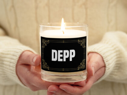 Depp Sojawachs-Kerze im Glas – Home & Living – klamottn.de Depp Sojawachs-Kerze im Glas – Home & Living – klamottn.de