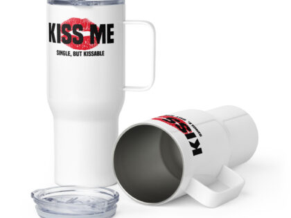 Kiss Me – Single, but Kissable Reisebecher mit Griff – Accessoires – klamottn.de Kiss Me – Single, but Kissable Reisebecher mit Griff – Accessoires – klamottn.de