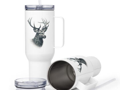 Majestätischer Hirsch im Mosaik-Stil Reisebecher mit Griff – Accessoires – klamottn.de Majestätischer Hirsch im Mosaik-Stil Reisebecher mit Griff – Accessoires – klamottn.de