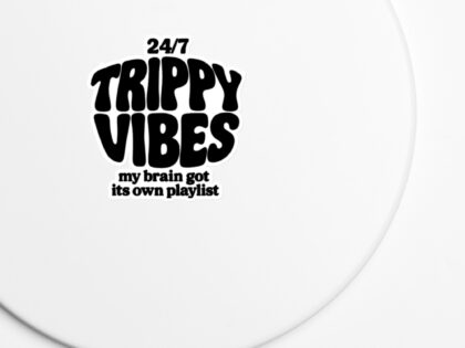 Trippy Vibes – My Brain Got Its Own Playlist Magnet – Home & Living – klamottn.de Trippy Vibes – My Brain Got Its Own Playlist Magnet – Home & Living – klamottn.de