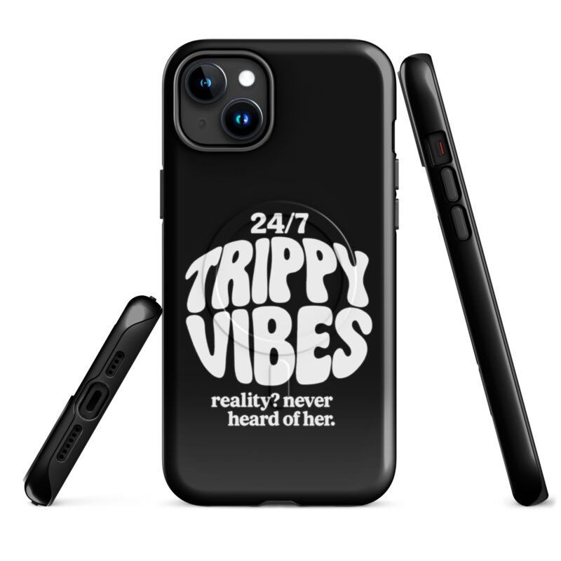 Trippy Vibes – Reality? Never heard of her Hardcase iPhone®-Hülle mit MagSafe® – Accessoires – klamottn.de