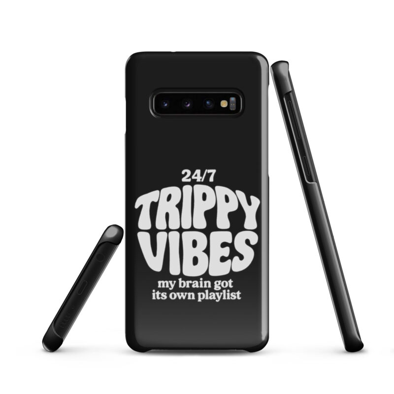 Trippy Vibes – My Brain Got Its Own Playlist Snapcase Samsung®-Hülle – Accessoires – klamottn.de