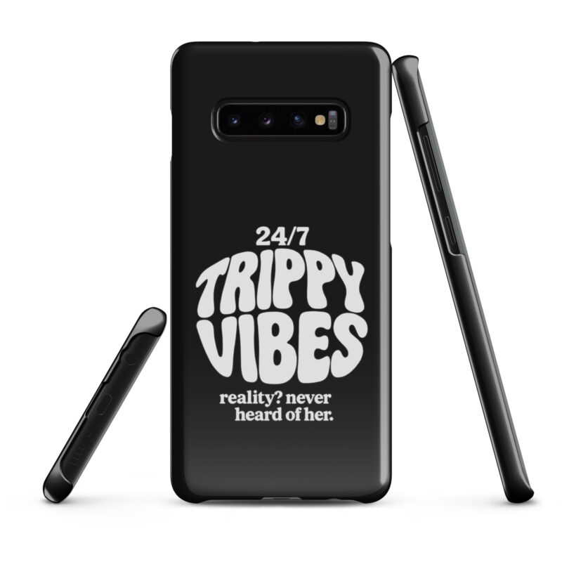Trippy Vibes – Reality? Never heard of her Snapcase Samsung®-Hülle – Accessoires – klamottn.de