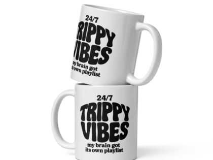 Trippy Vibes – My Brain Got Its Own Playlist Tasse – Home & Living – klamottn.de Trippy Vibes – My Brain Got Its Own Playlist Tasse – Home & Living – klamottn.de