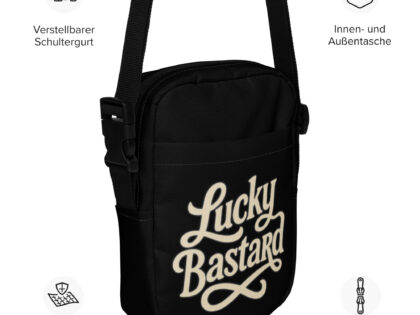 Lucky Bastard Umhängetasche – Accessoires – klamottn.de Lucky Bastard Umhängetasche – Accessoires – klamottn.de