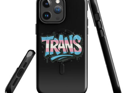Trans Pride Graffiti Hardcase iPhone®-Hülle mit MagSafe® – Accessoires – klamottn.de Trans Pride Graffiti Hardcase iPhone®-Hülle mit MagSafe® – Accessoires – klamottn.de