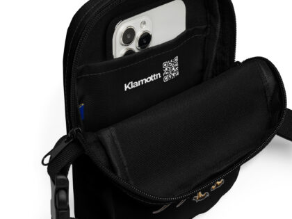 Majestätischer Greifen-Krieger Umhängetasche – Accessoires – klamottn.de Majestätischer Greifen-Krieger Umhängetasche – Accessoires – klamottn.de