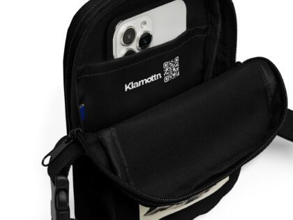 Herz im Schattenwald Umhängetasche – Accessoires – klamottn.de Herz im Schattenwald Umhängetasche – Accessoires – klamottn.de