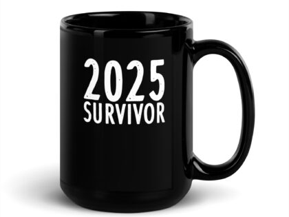 2025 Survivor Tasse – Home & Living – klamottn.de