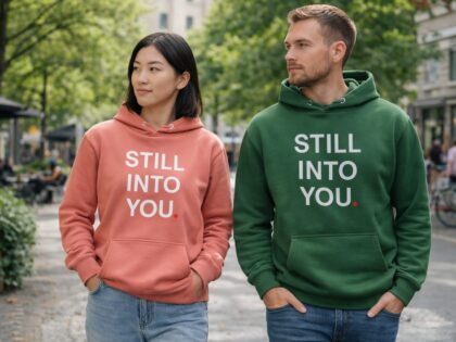 Still into you Unisex-Kapuzenpullover – Hoodies – Klamottn™